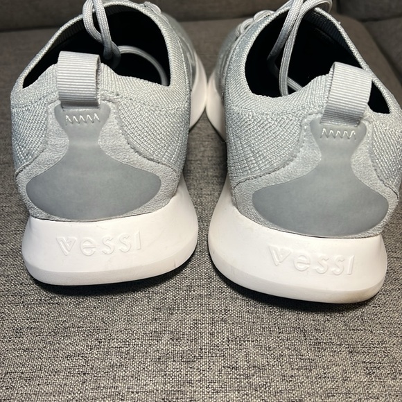 Vessi Everyday Move shoes - Picture 3 of 4
